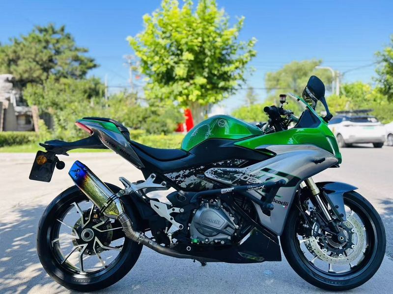 二手贝纳利龙卷风 Tornado 402R