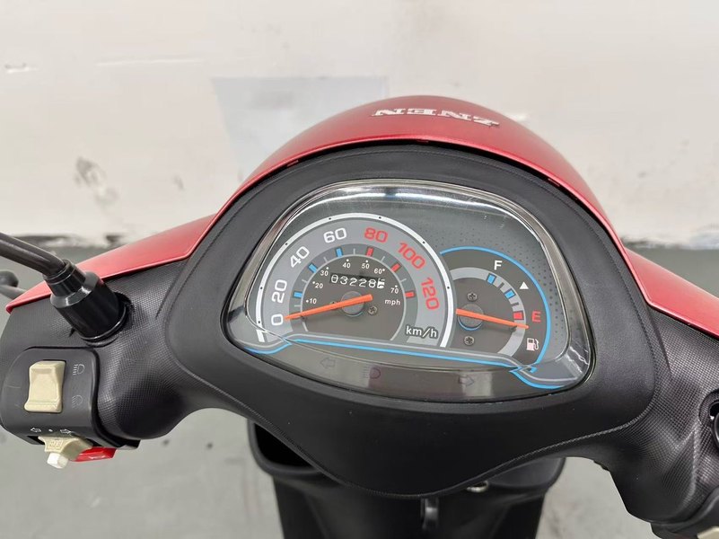 二手中能中能牌ZN125T-52D