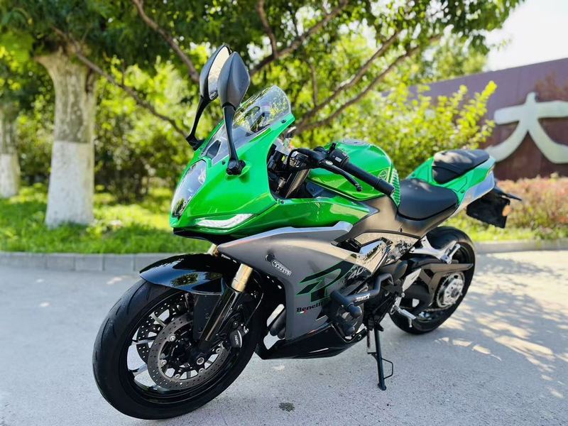 二手贝纳利龙卷风 Tornado 402R