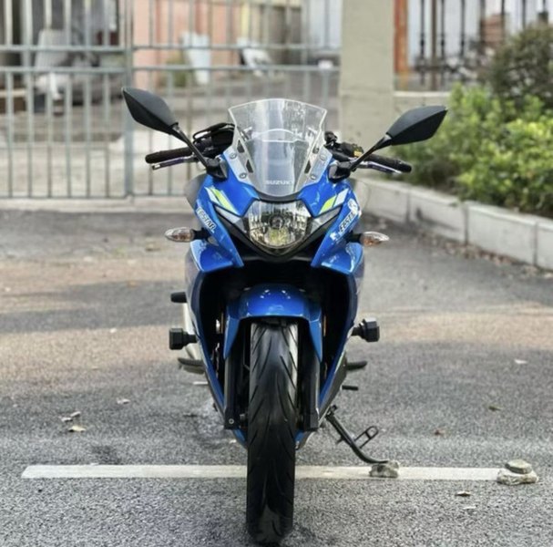 二手豪爵铃木GSX250R