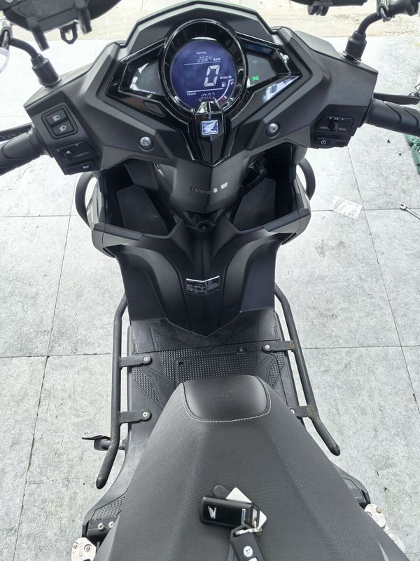 二手新大洲本田裂行 RX125Fi