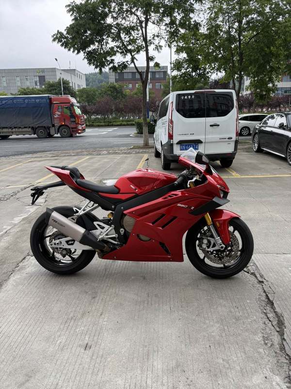 二手张雪机车820RR