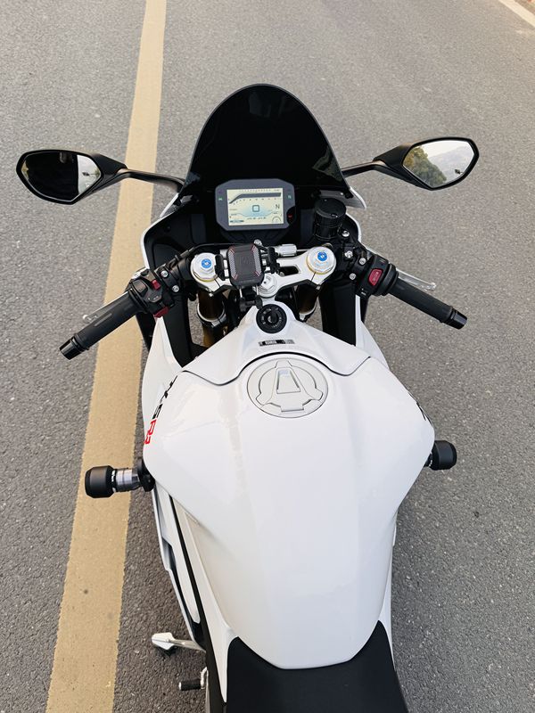 二手张雪机车500RR