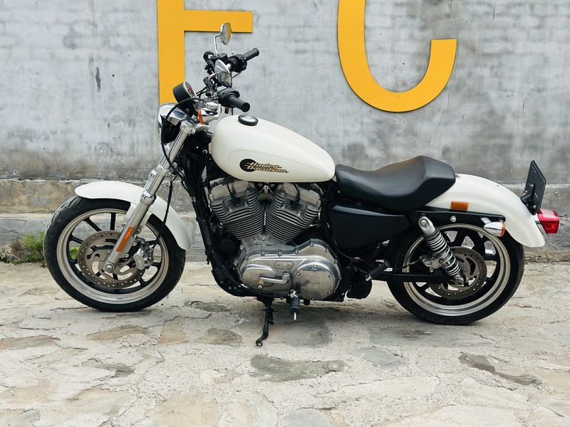 二手哈雷戴维森Iron883 硬汉