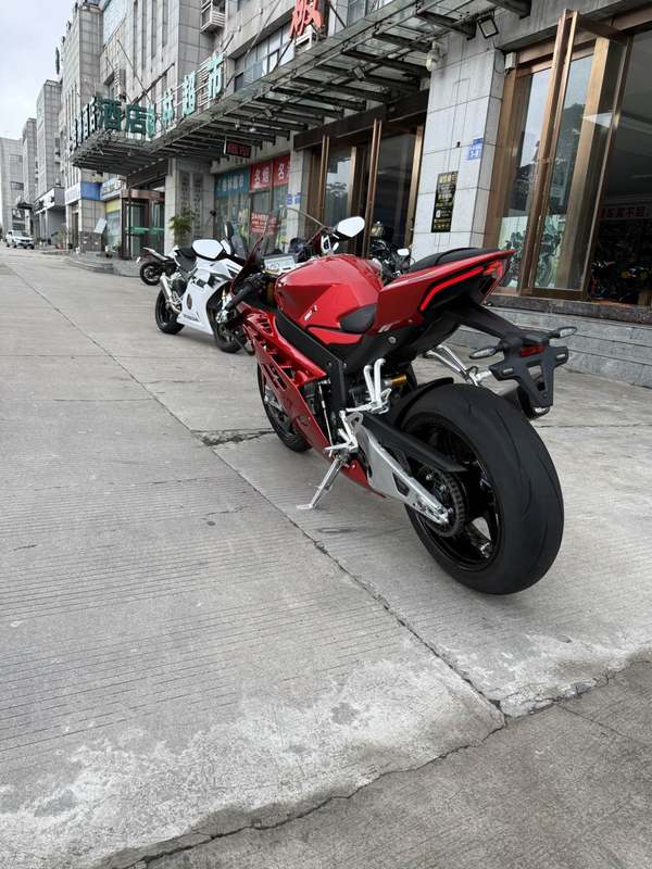 二手张雪机车820RR