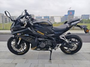 二手贝纳利龙卷风 Tornado 302R
