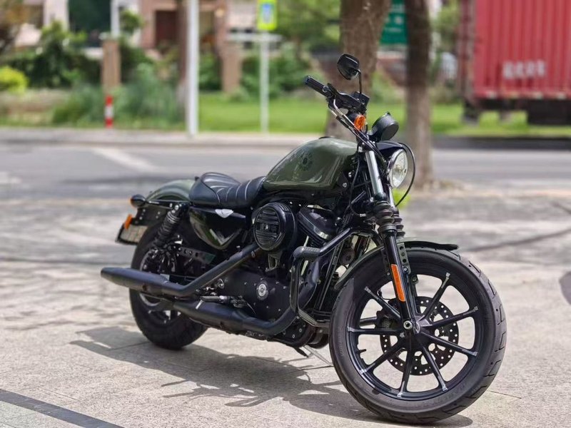 二手哈雷戴维森Iron883 硬汉