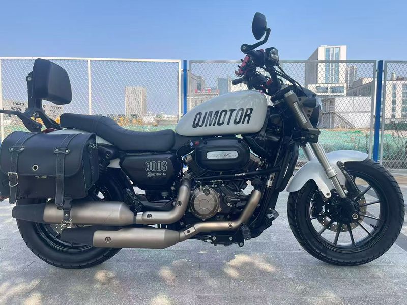 二手QJMOTOR闪300