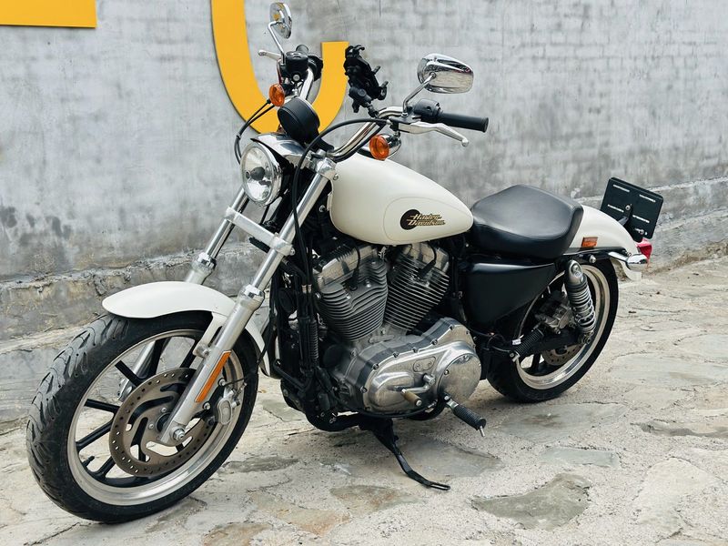 二手哈雷戴维森Iron883 硬汉