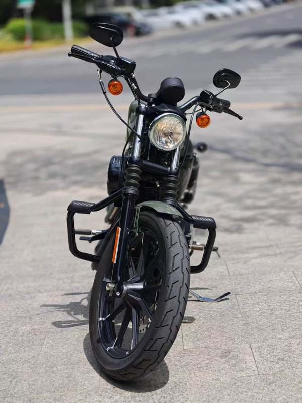 二手哈雷戴维森Iron883 硬汉