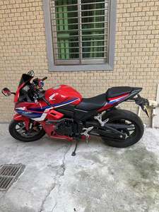 二手本田CBR400R