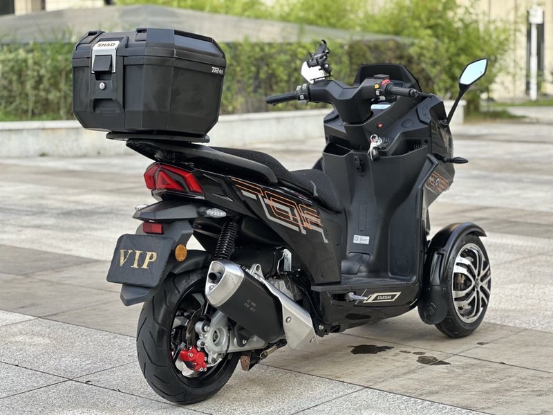 二手ADIVAAD7 150