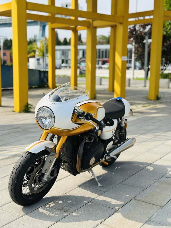 二手凯旋Thruxton