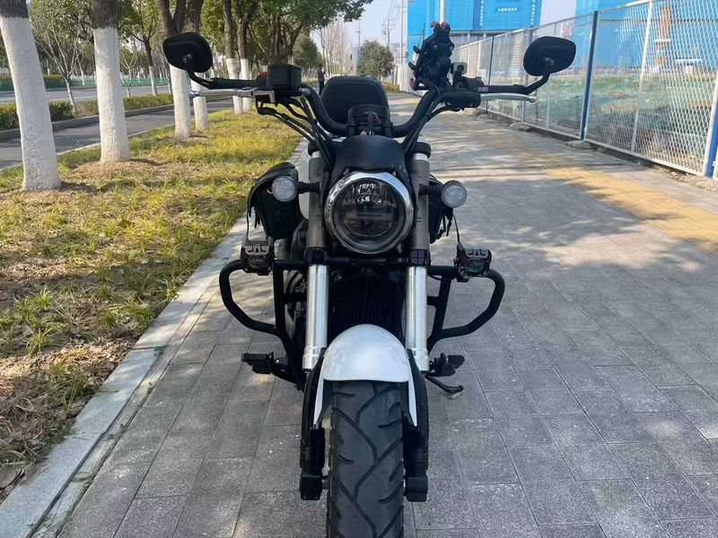 二手QJMOTOR闪300