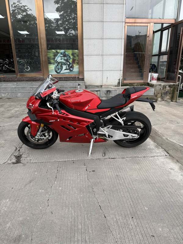 二手张雪机车820RR