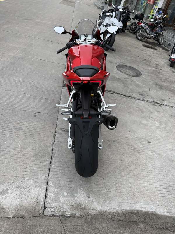 二手张雪机车820RR