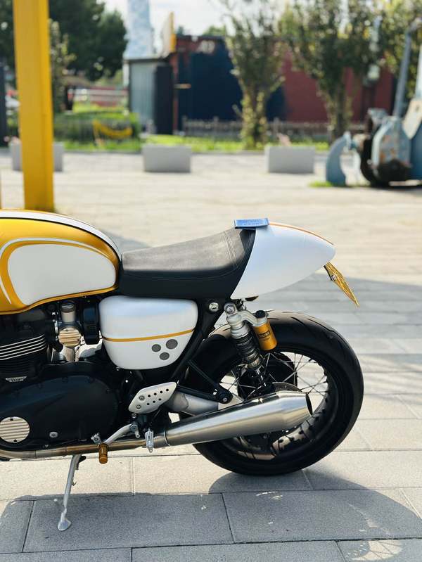 二手凯旋Thruxton