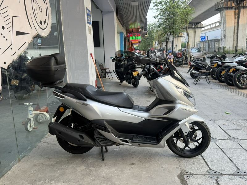 二手春风150SC