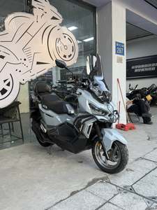 二手三阳哈士奇 Husky ADV150
