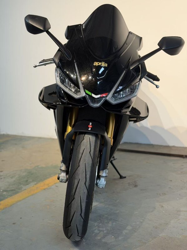 二手阿普利亚RSV4