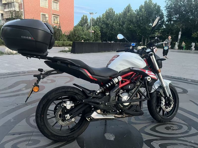 二手贝纳利蓝宝龙BJ300GS