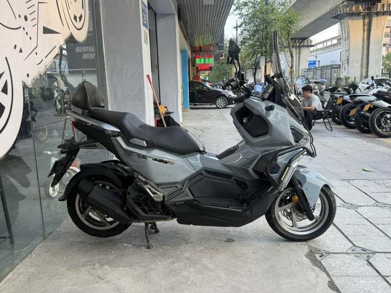 二手三阳哈士奇 Husky ADV150