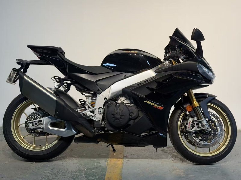 二手阿普利亚RSV4