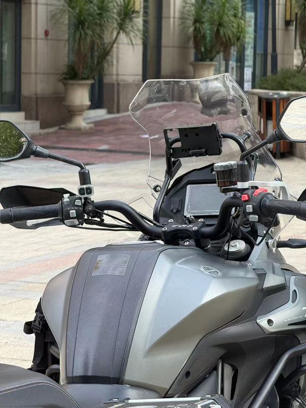 二手贝纳利金鹏 TRK502