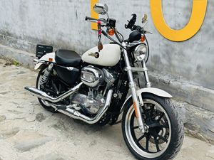 二手哈雷戴维森Iron883 硬汉