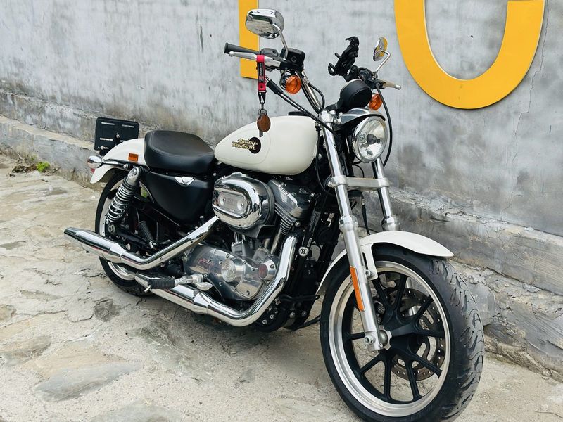 二手哈雷戴维森Iron883 硬汉