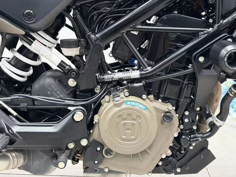 二手HUSQVARNA黑箭 401