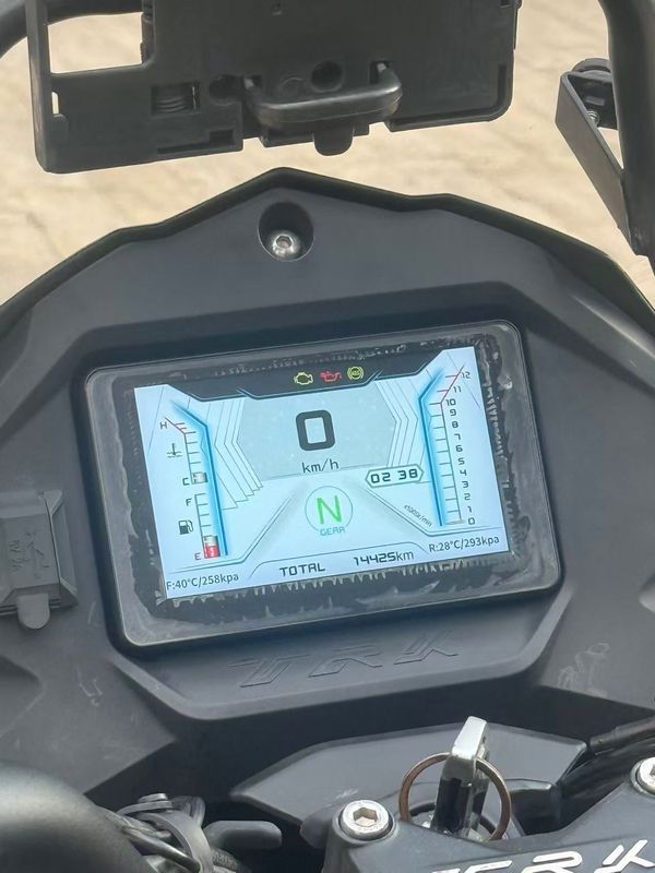 二手贝纳利金鹏 TRK502