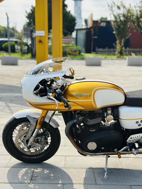 二手凯旋Thruxton
