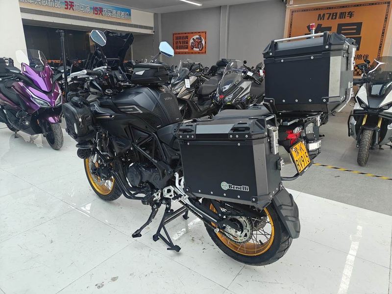 二手贝纳利TRK552
