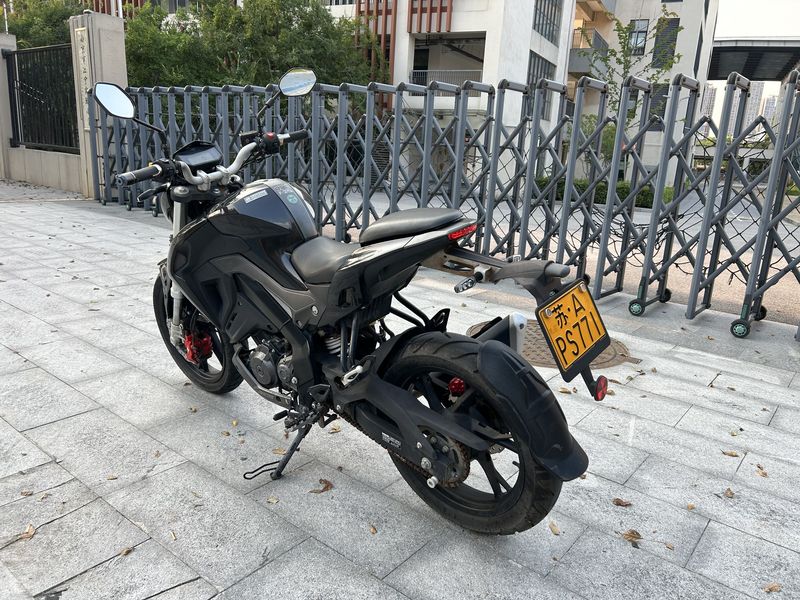 二手贝纳利小迅龙 BN150S