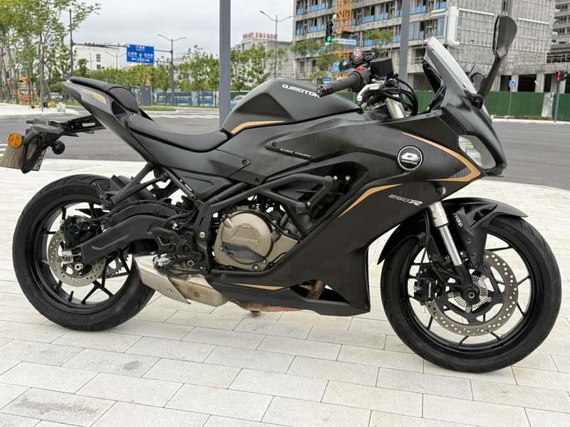 二手QJMOTOR赛250
