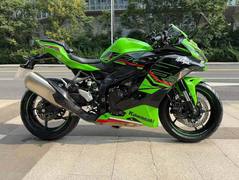 二手川崎ZX-4R