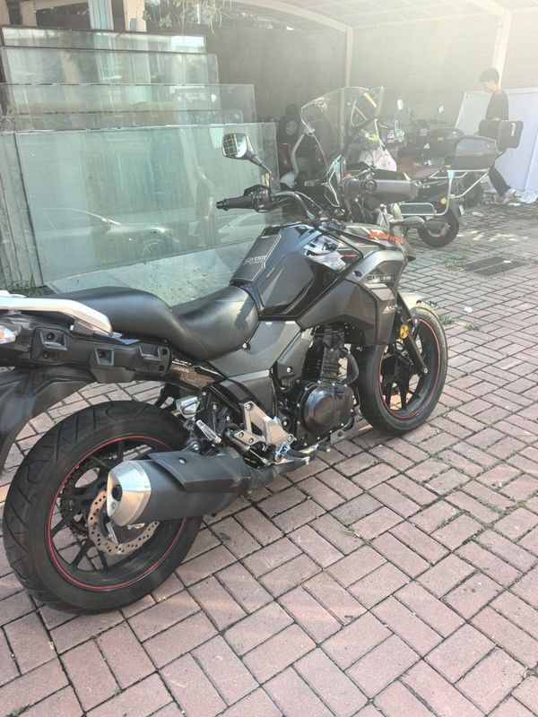 二手豪爵铃木DL250