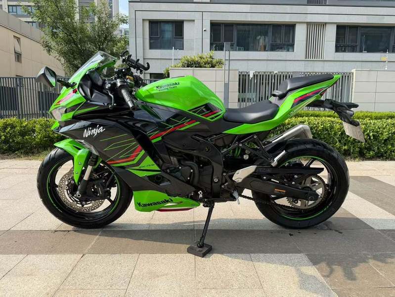 二手川崎ZX-4R