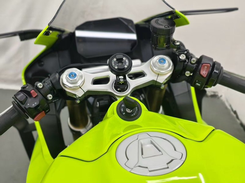 二手张雪机车500RR