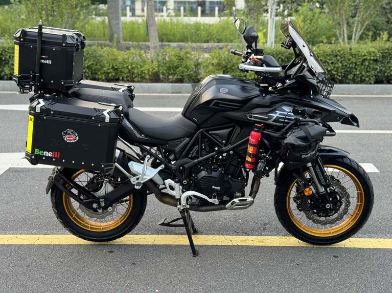 二手贝纳利TRK552