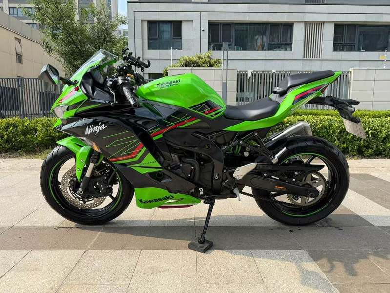 二手川崎ZX-4R