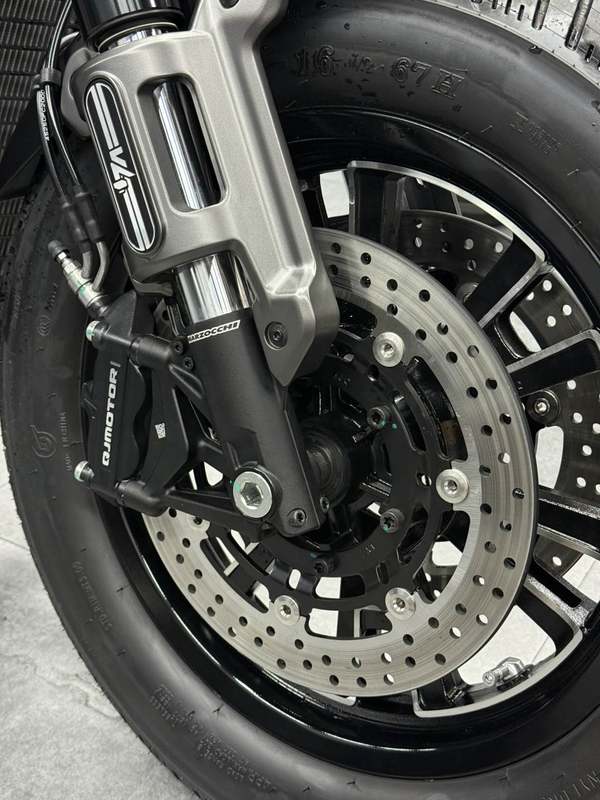 二手QJMOTOR闪600