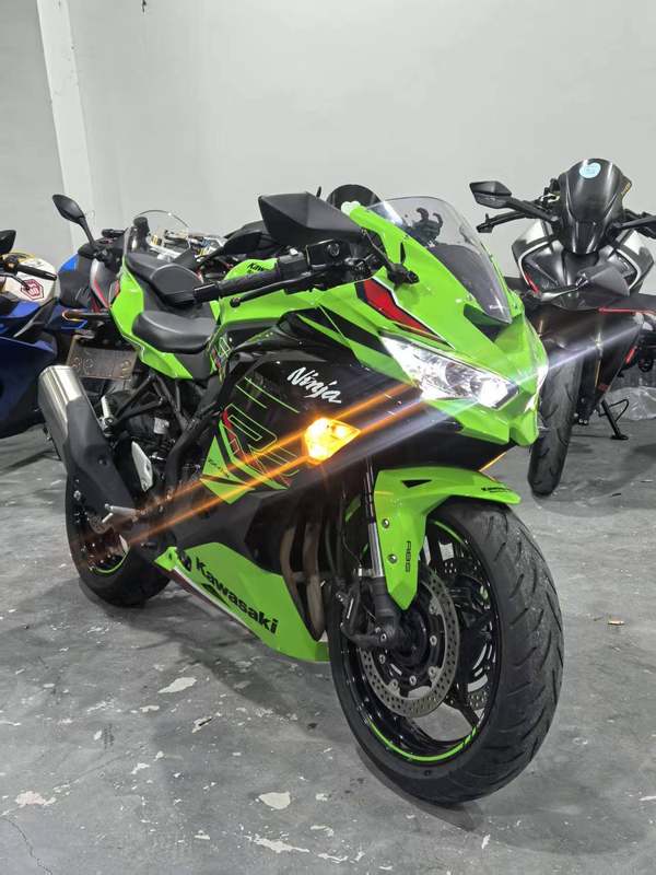二手川崎ZX-4R