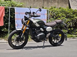 二手凯旋Scrambler 400 X