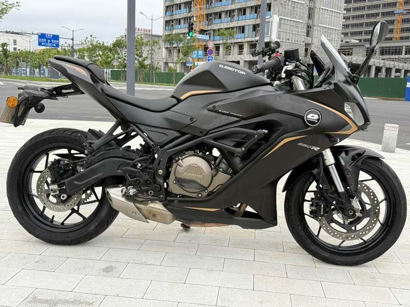 二手QJMOTOR赛250