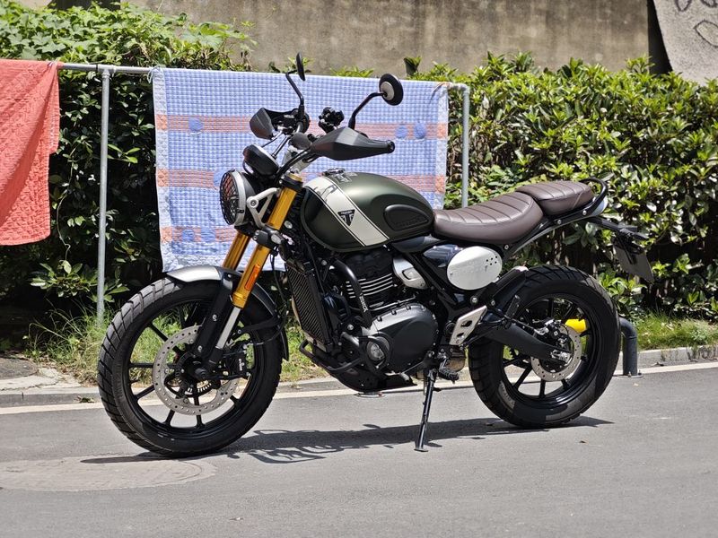 二手凯旋Scrambler 400 X