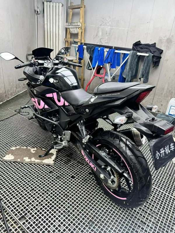 二手豪爵铃木GSX250R