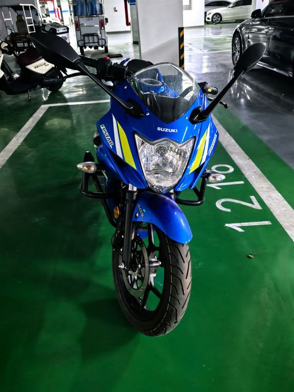 二手济南铃木极客飒 Gixxer 155