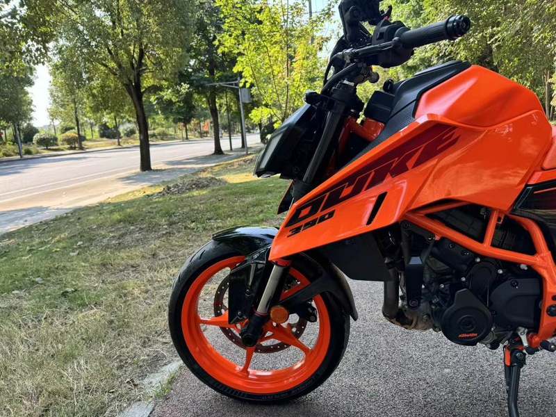 二手KTMR2R390 Duke